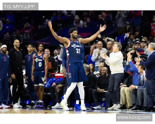 媒体人：恩比德是唯一投三分时伸腿踢裆还能罚三球的人